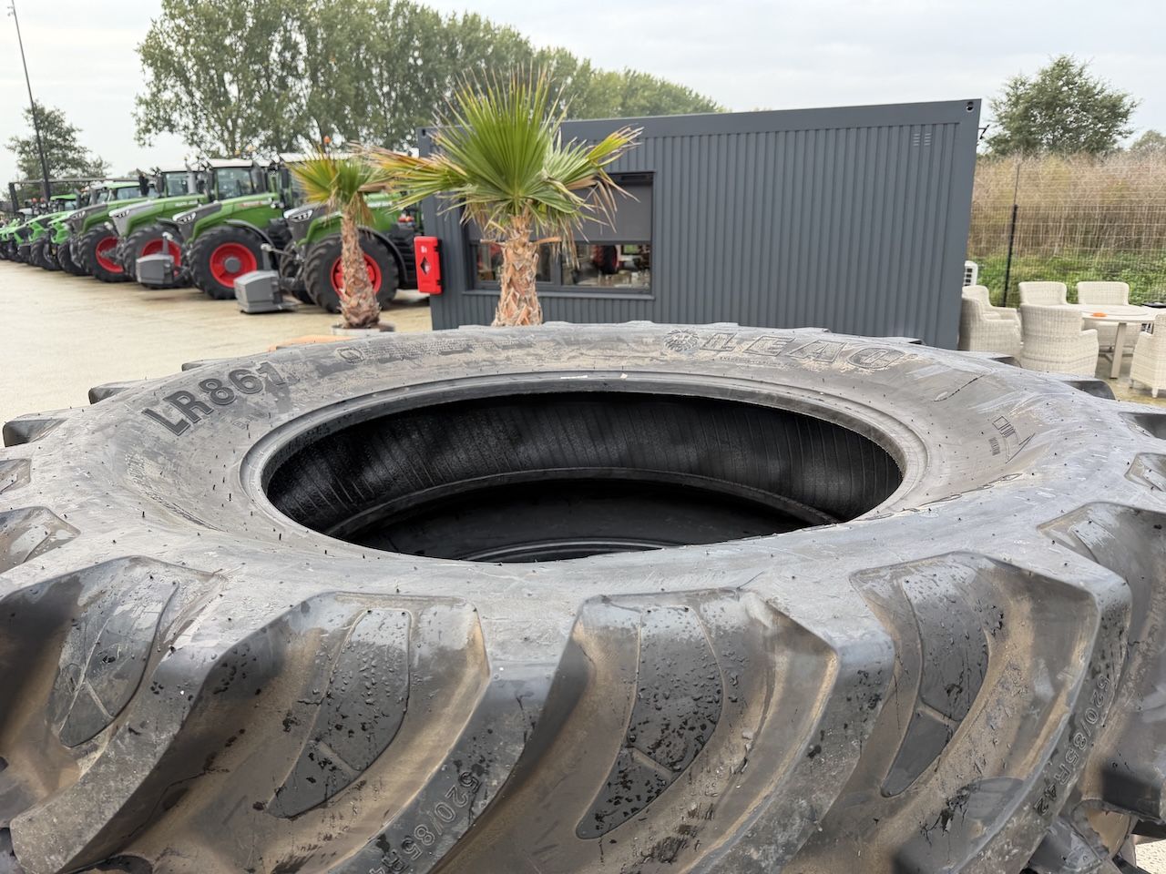 Agri banden 520-85-R42 Set banden nieuw