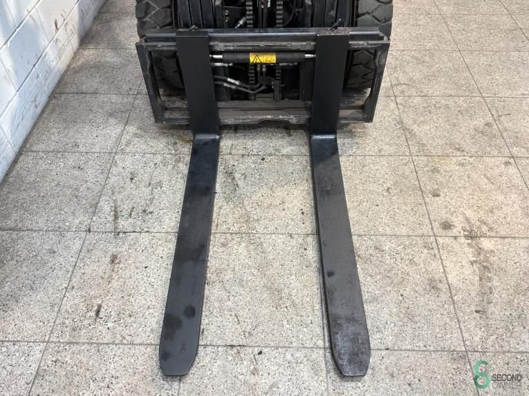 Forklifts LPG Toyota 02-8 FGF 25 2008 Triplex