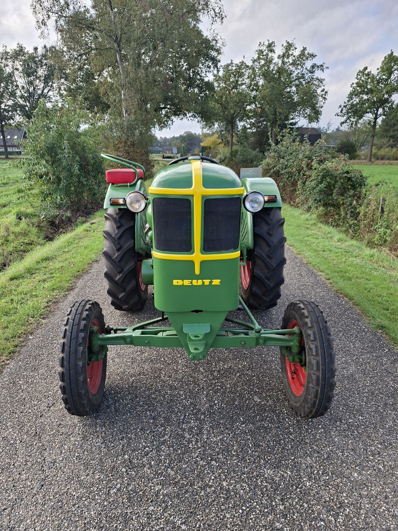 Deutz F1L514 met zeldzame ploeg | Fabriekstaat | NL Kenteken