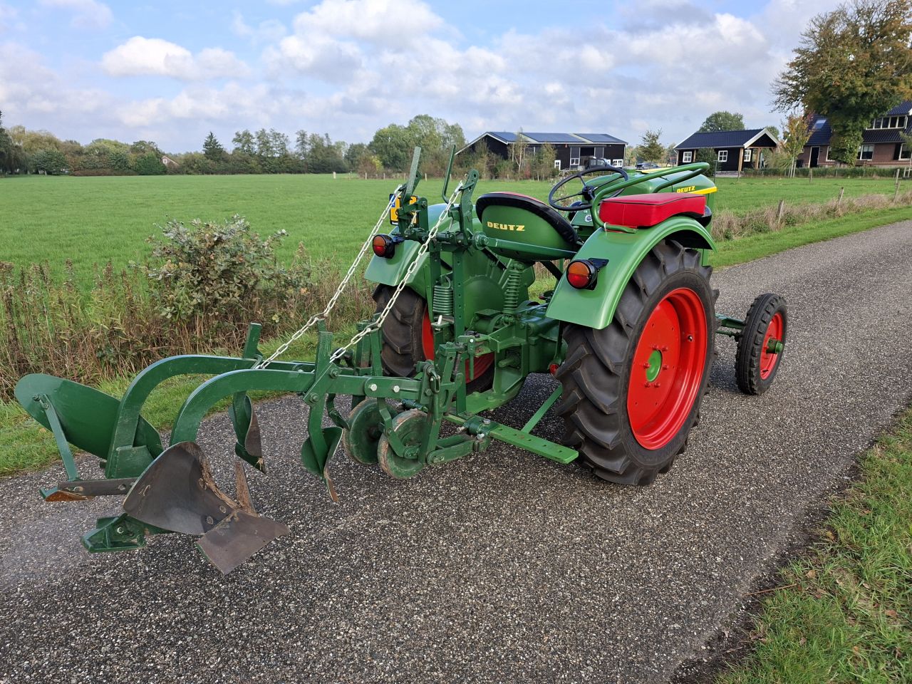 Deutz F1L514 met zeldzame ploeg | Fabriekstaat | NL Kenteken