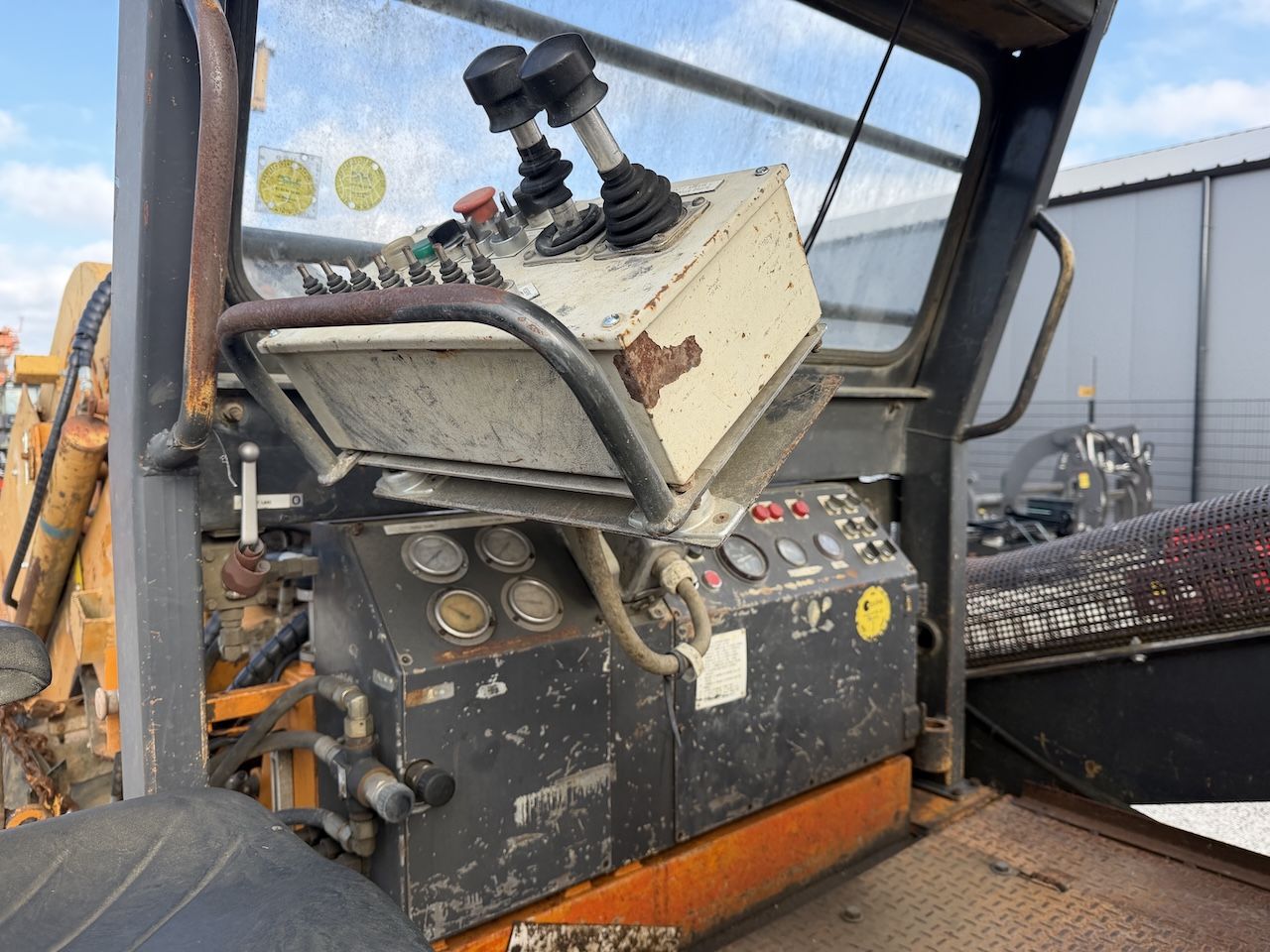 Rivard RIV152 Kettingfrees / Sleuvenfrees / Asfaltfrees