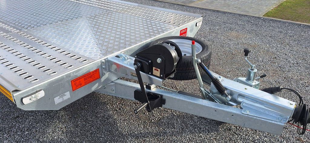 Car transporter trailer Besttrailers Long-flat 3500kg New