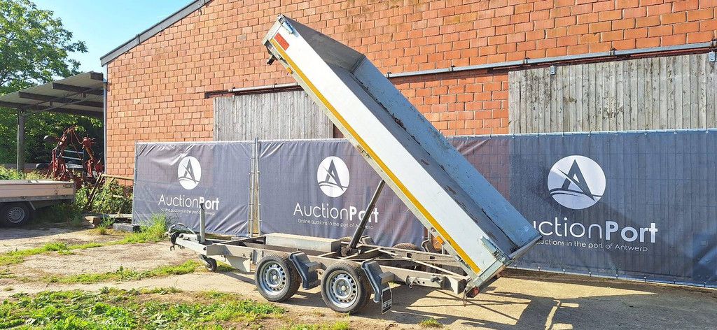 Eduard Tipper Trailer Type 4 3000 kg