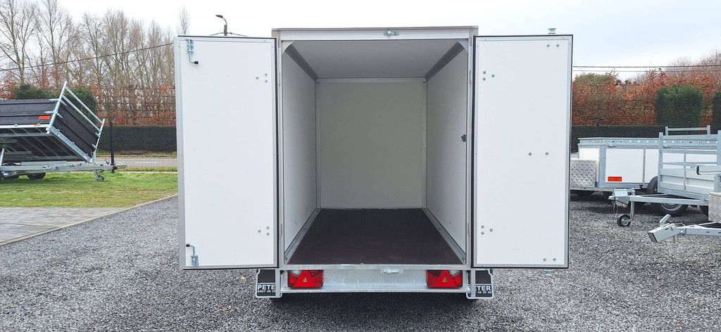 Enclosed trailer Kerenzo 750kg New