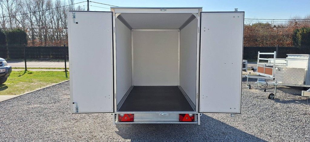Enclosed trailer Kerenzo 750kg New