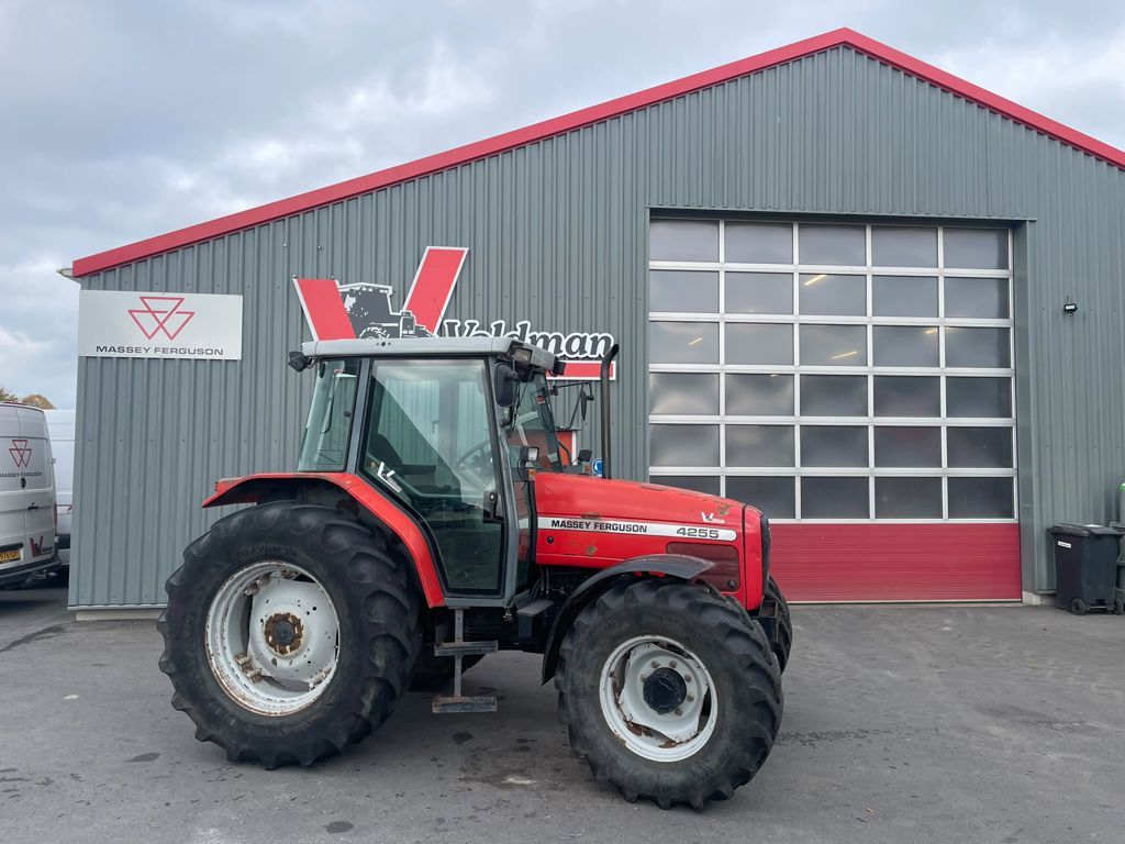 Massey Ferguson 4255