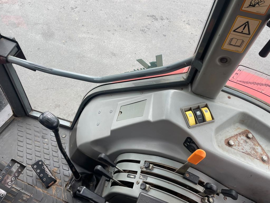 Massey Ferguson 4255
