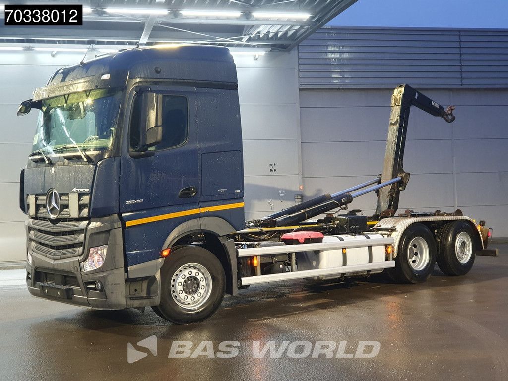 Mercedes Actros 2542 6X2 HIAB XR21S59 containersystem Lift+steering axle Euro 5