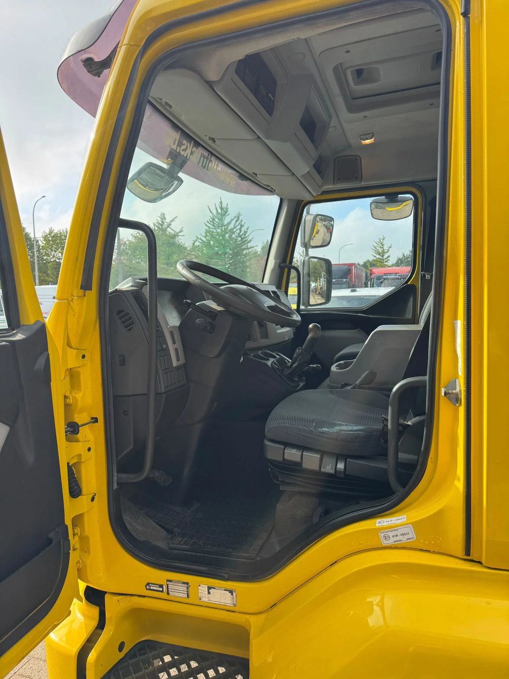 Volvo FL 240 **MANUAL GEARBOX-BELGIAN ORIGINE**