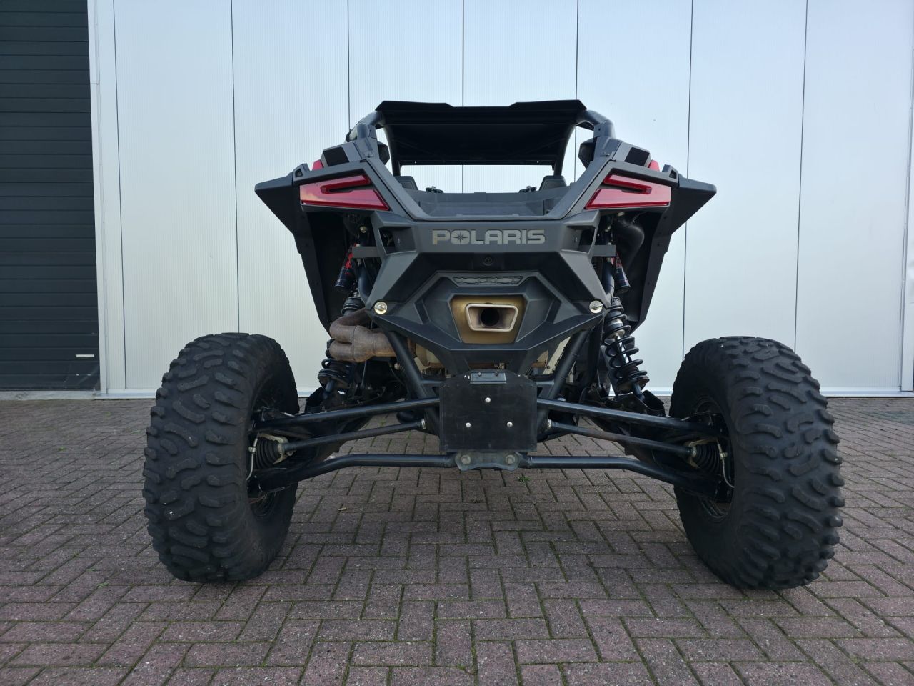 Uniek! Polaris Pro R - 2.0L = 225PK (2022) met L7e papieren
