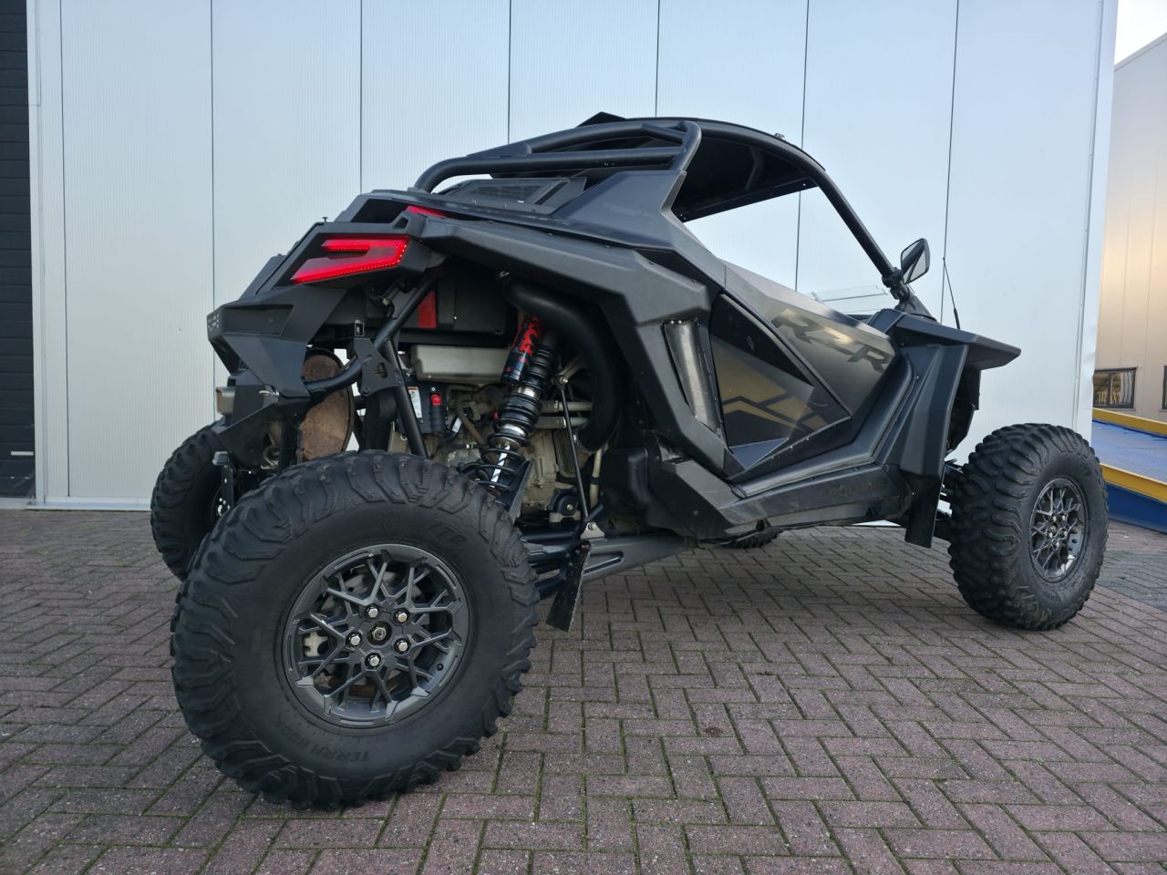 Uniek! Polaris Pro R - 2.0L = 225PK (2022) met L7e papieren