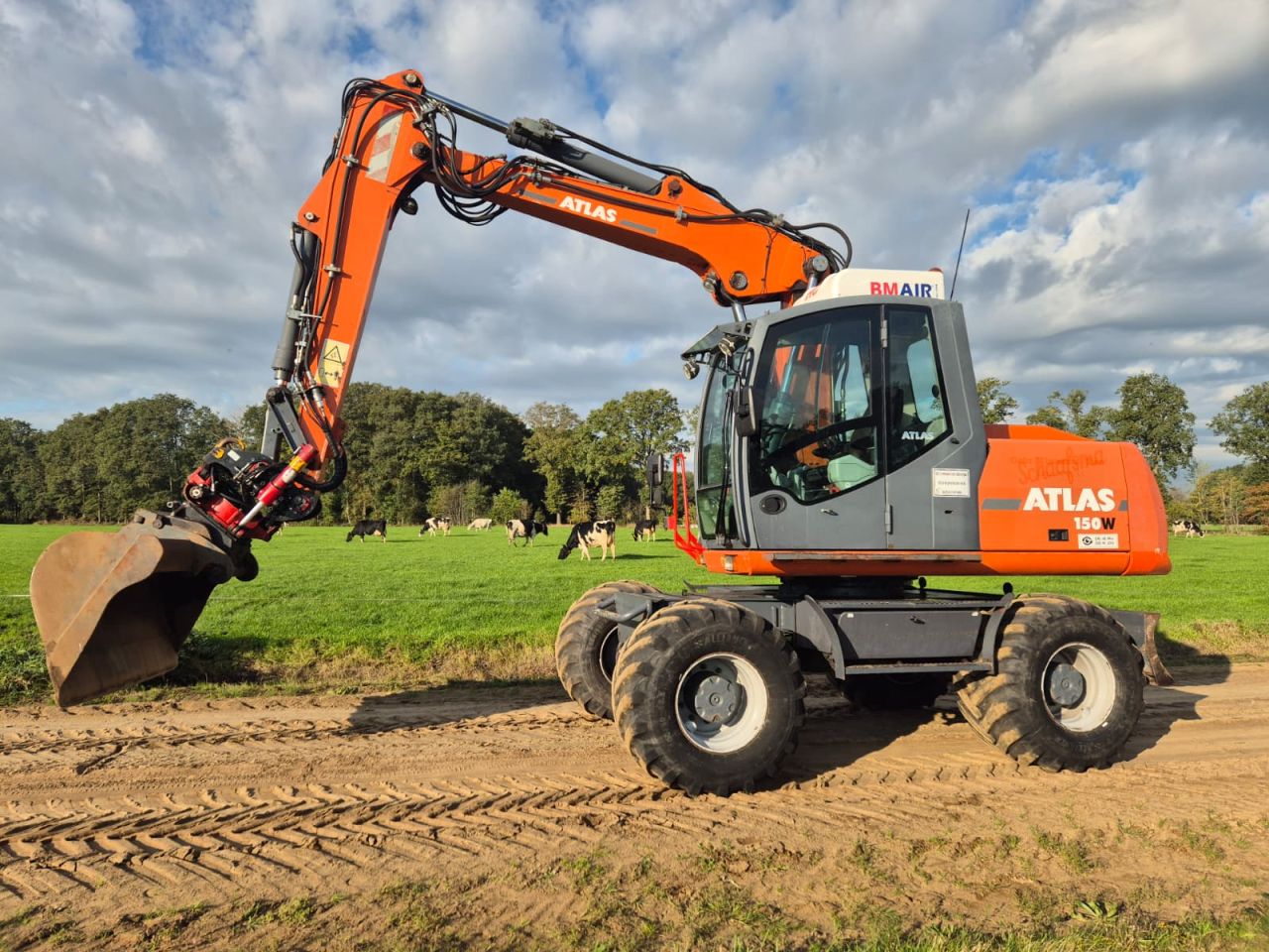Atlas / Terex TW 160 en Atlas 150 W met draaikantelconnector