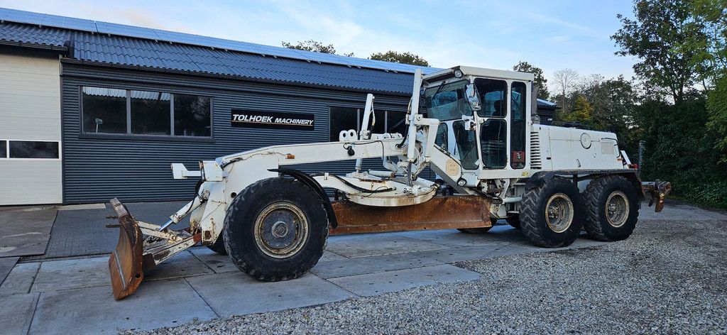 Komatsu GD650 A GRADER
