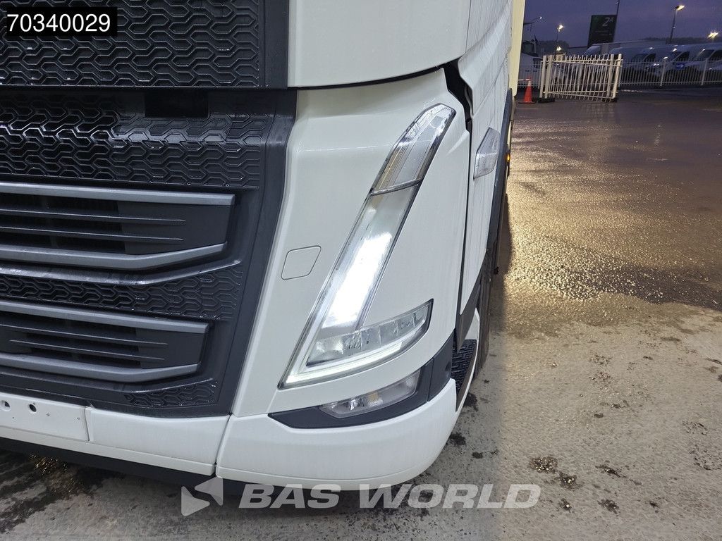 Volvo FH 500 4X2 XL 2xTanks Navi Standklima ACC