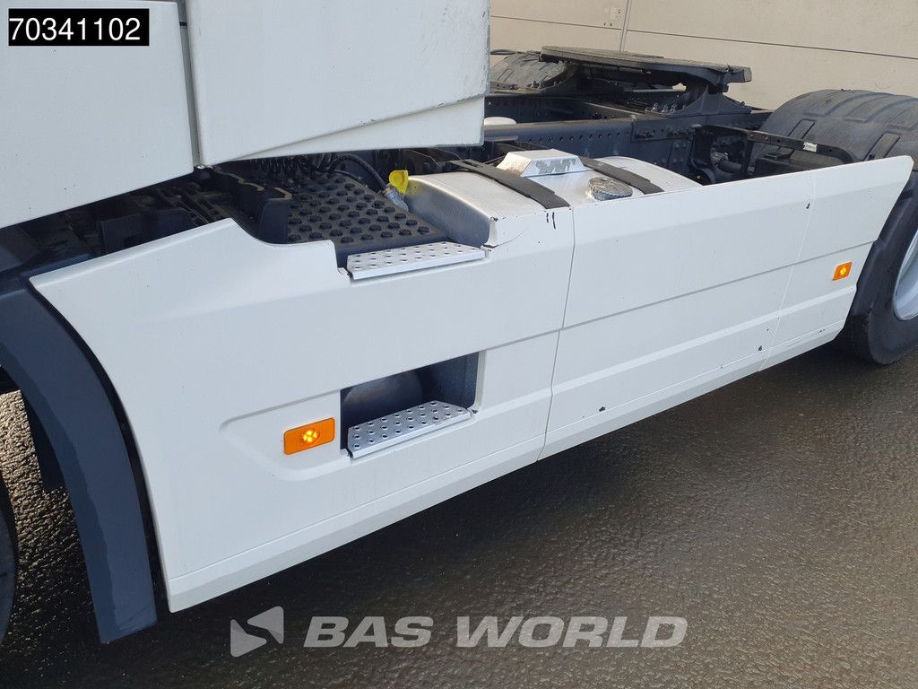 Volvo FM 460 4X2 D13! Globe 2x Tanks Navi