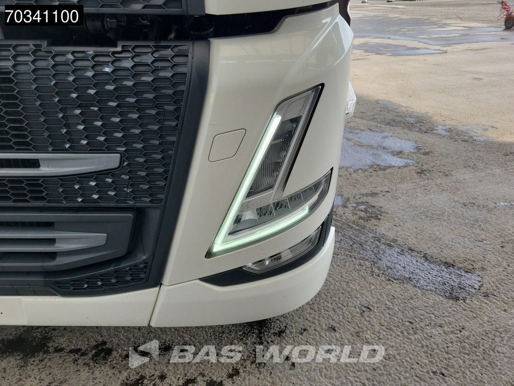 Volvo FM 460 4X2 D13! Globe 2x Tanks Navi