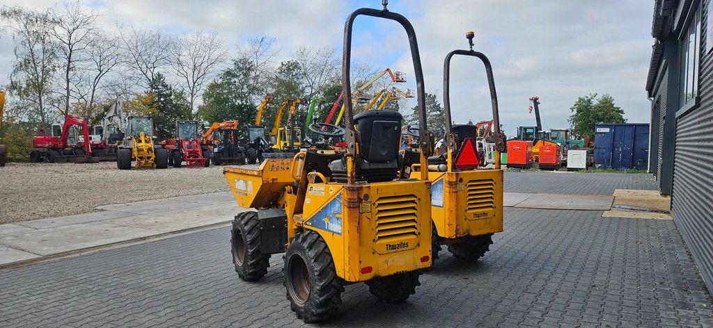Thwaites 1 TONNE MACH 2001