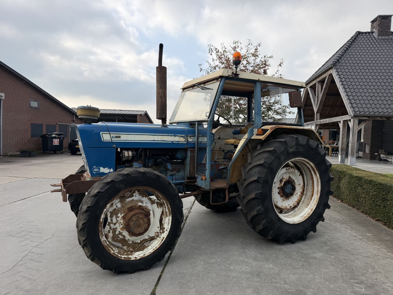 Ford 7000 4wd dualpower