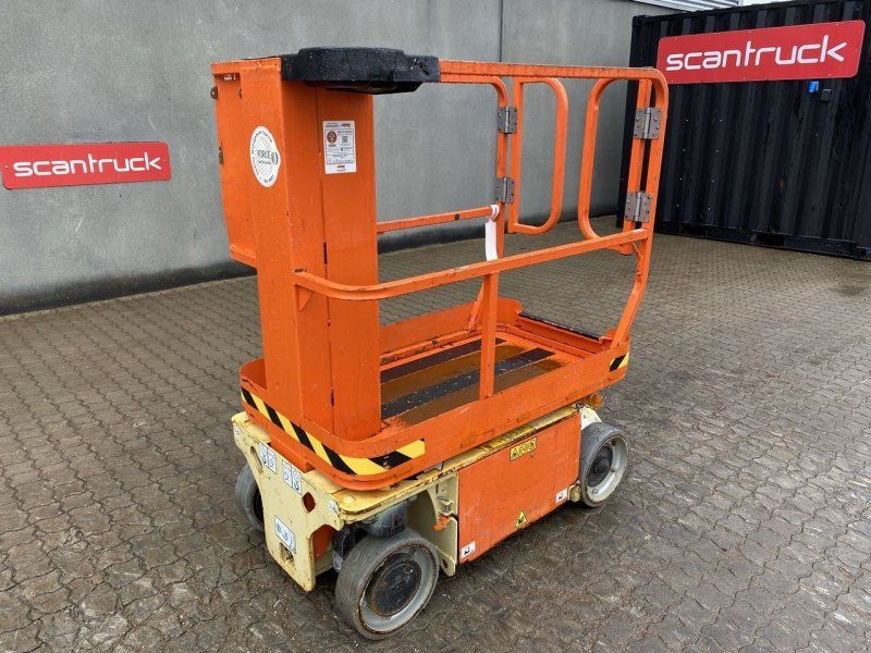 JLG 1230ES