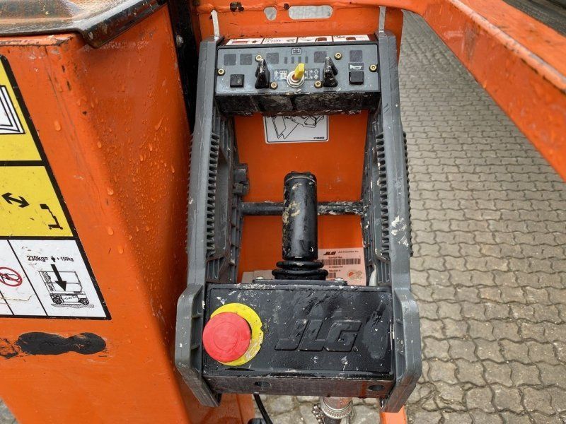 JLG 1230ES