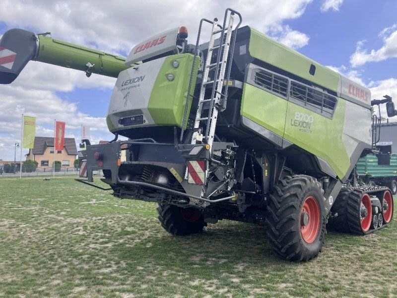 Claas LION 8700 TT