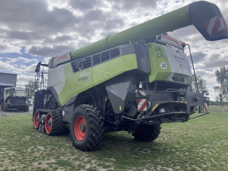 Claas LION 8700 TT