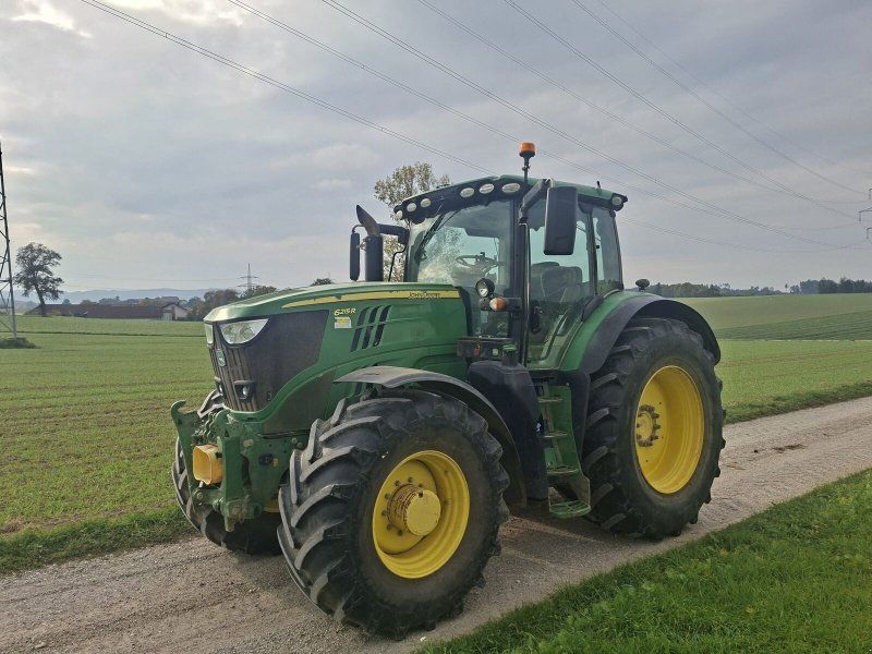 John Deere 6215 R