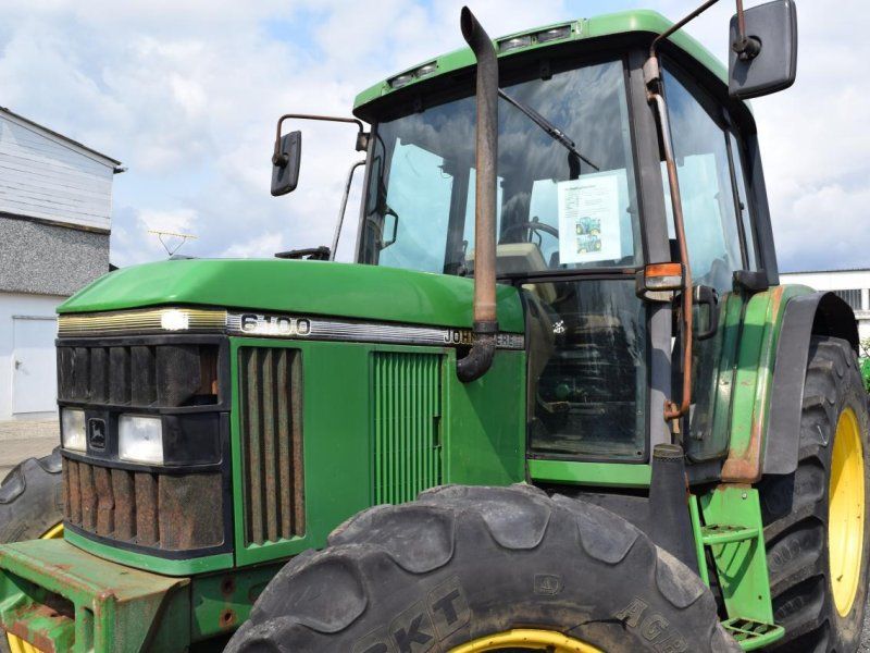 John Deere 6100