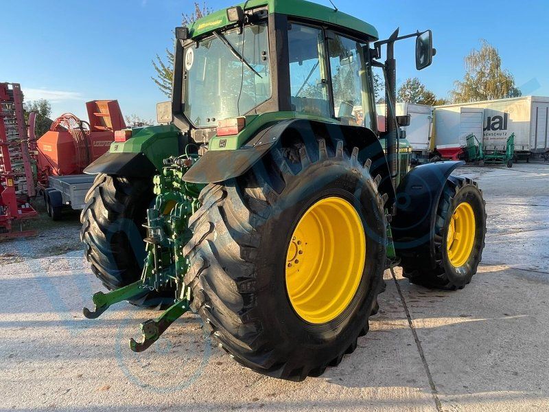 John Deere 6410