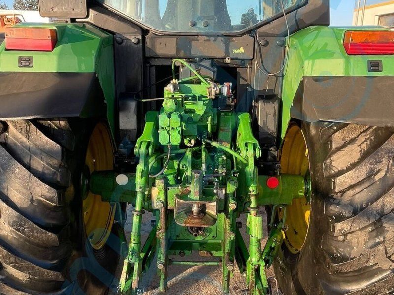 John Deere 6410
