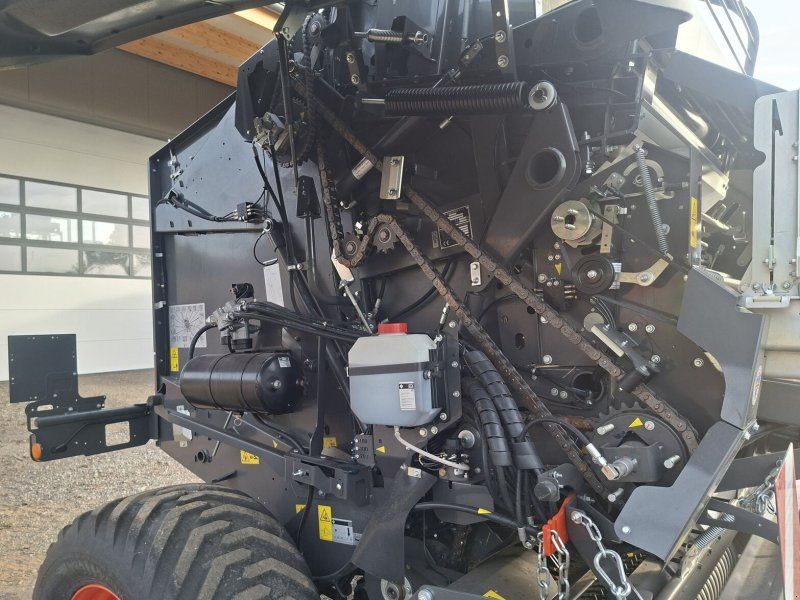 Claas VARIANT 585 RC
