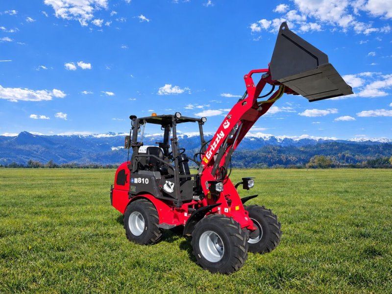 Grizzly 810 Hoflader 4WD Kubota offene Kabine kla