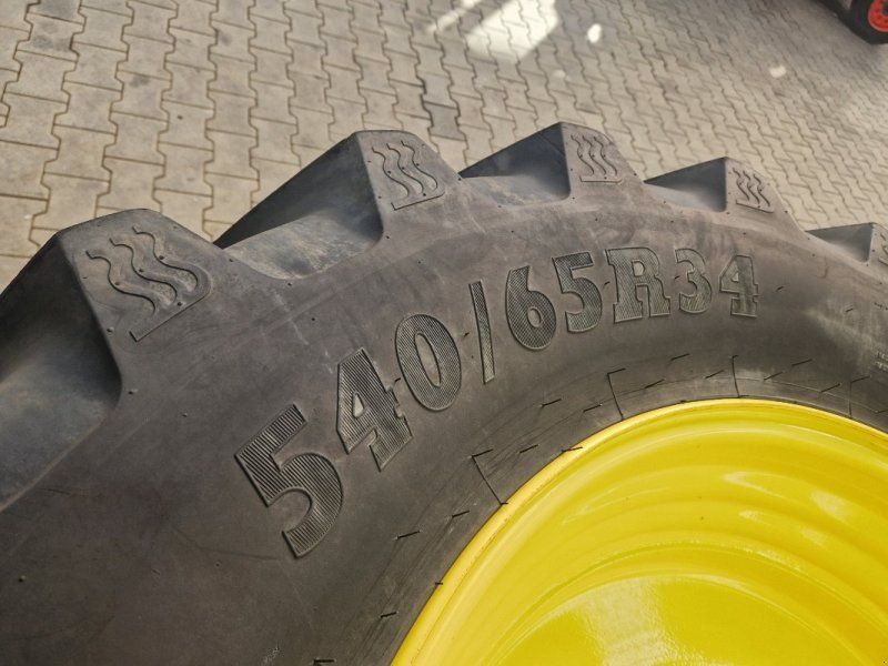 BKT 540/65R34
