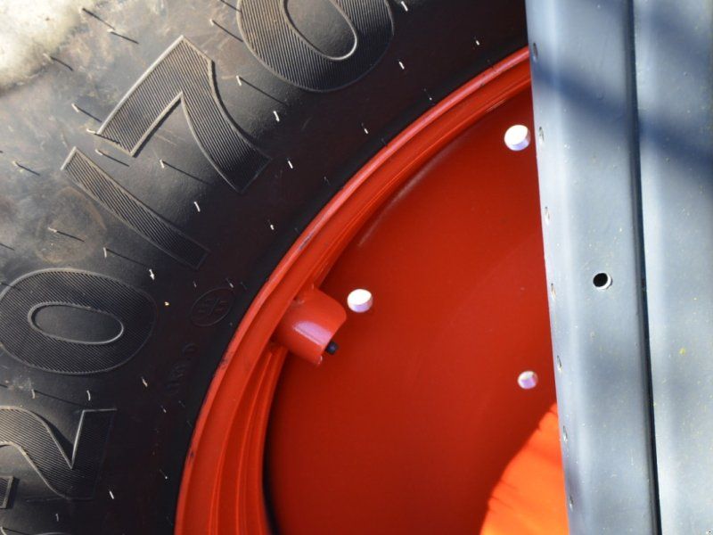 Mitas 520/70 R38 HC 70