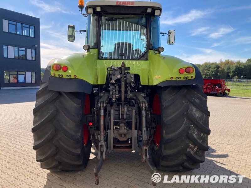Claas AXION 810