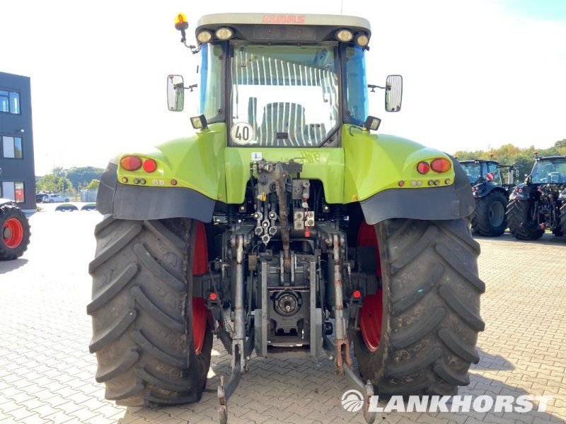 Claas AXION 810