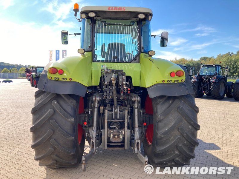 Claas AXION 820