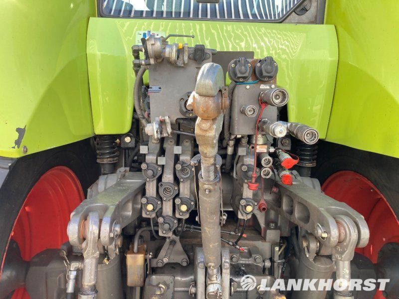 Claas AXION 820