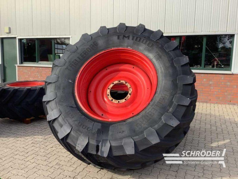Fendt VF 710/60 R34 + VF 900/60 R42 TRELLEBORG