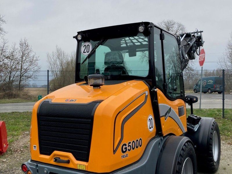 Giant G5000 Tele Radlader