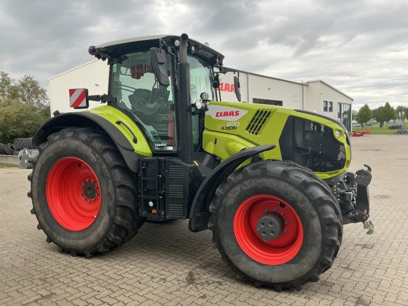 Claas AXION 870