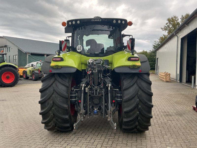 Claas AXION 870