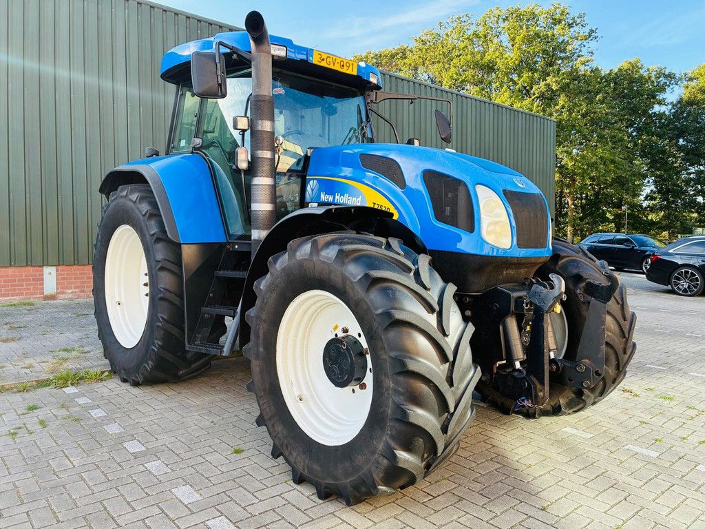 New Holland T7530
