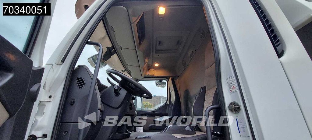 Renault Lander 460 6X2