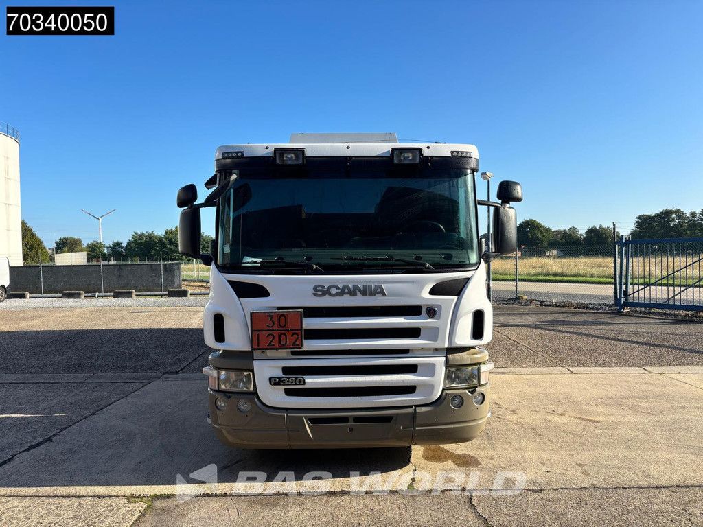 Scania P380 6X2