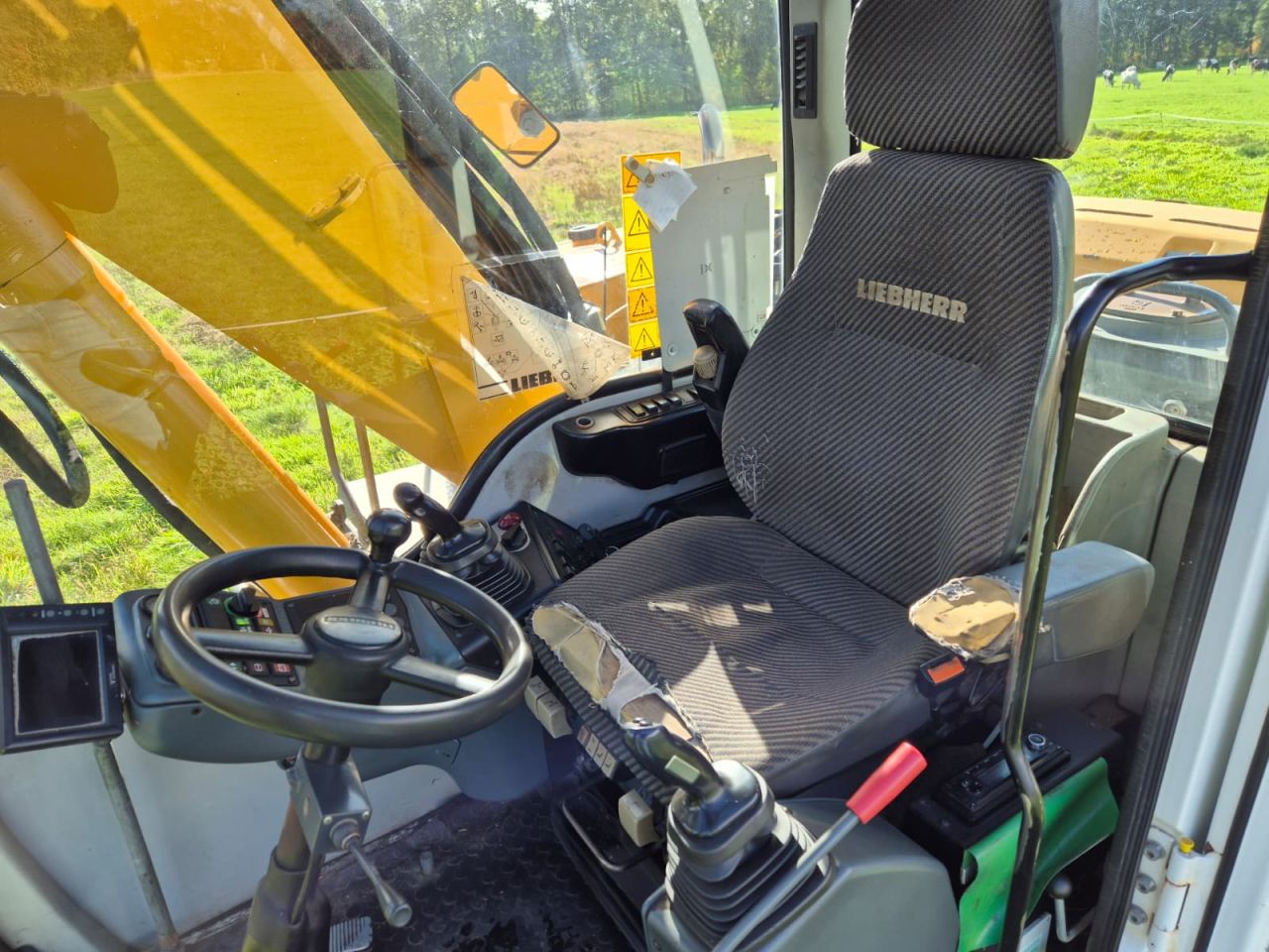 Liebherr A 314 Litronic
