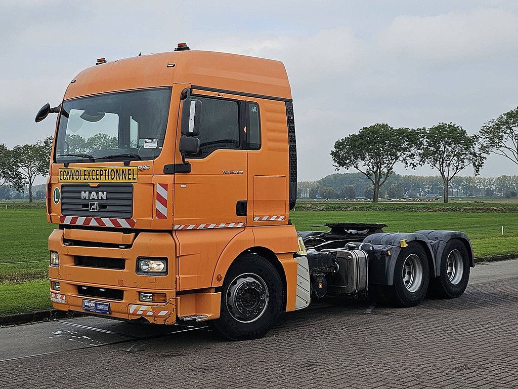 M.A.N. 26.480 TGA 6x4 steel/air manual