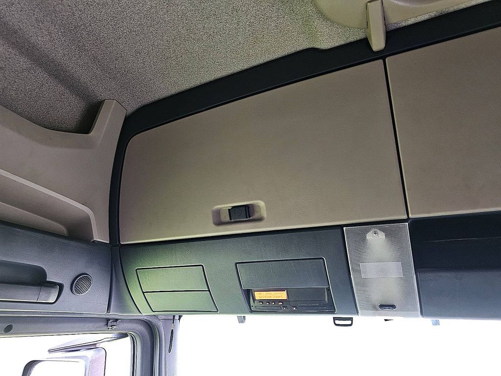 M.A.N. 26.460 TGX 6x2/2 BLS Sleeping Cabin Airco Spring Air Suspension WB 2600+1350 mm