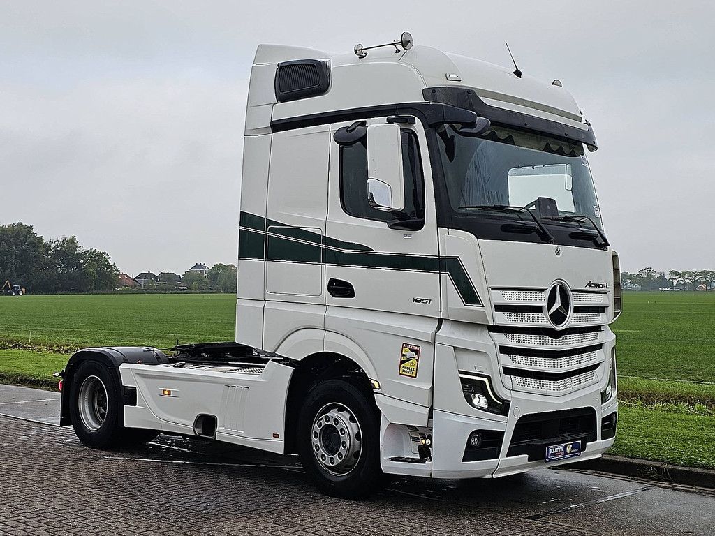 MERCEDES-BENZ ACTROS 1851 LS BIG SPACE,2Xtank,Standklima,oil retarder