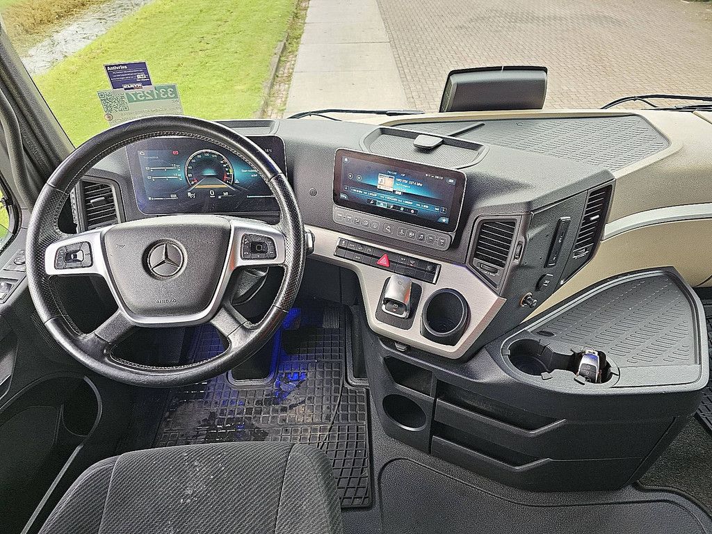 MERCEDES-BENZ ACTROS 1851 LS BIG SPACE,2Xtank,Standklima,oil retarder